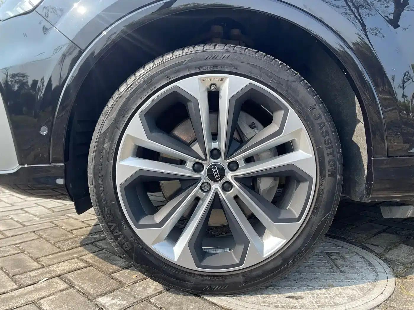 Audi Q7 2021 55 TFSI quattro S line Premium — миниатюра 22