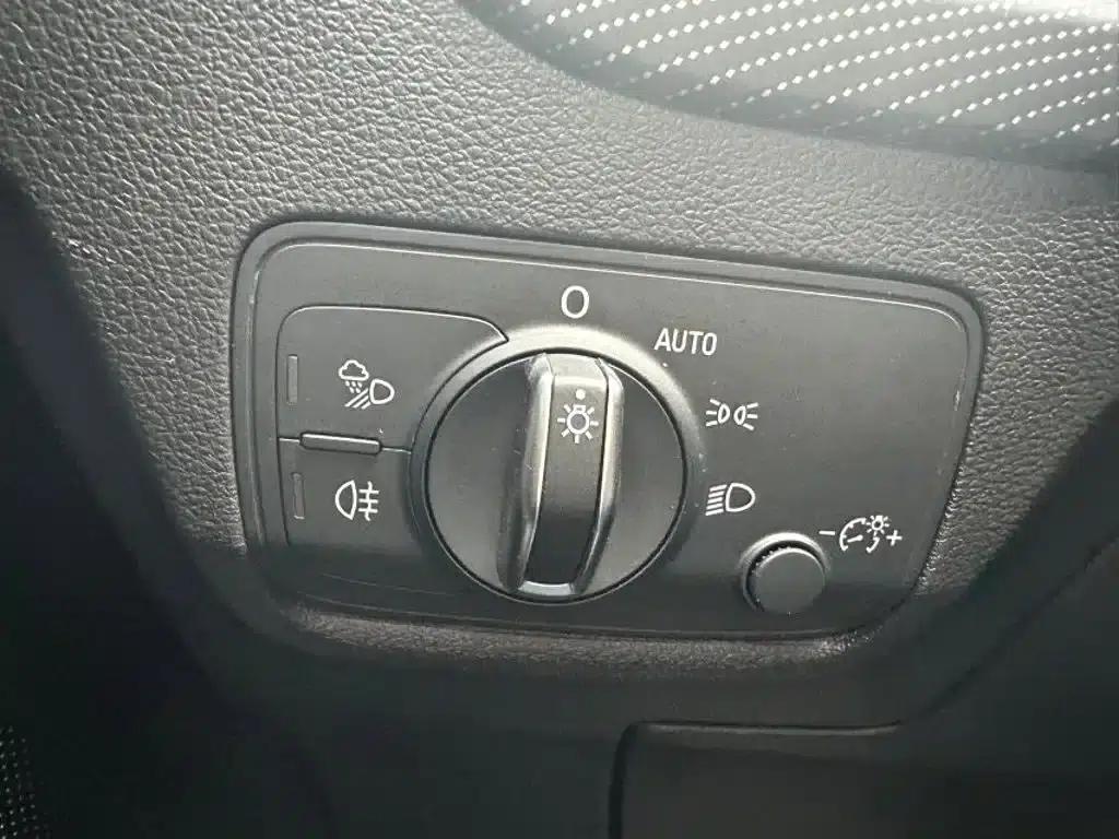 Audi Q2L 2022 35 TFSI Progressive Dynamic Edition — миниатюра 13