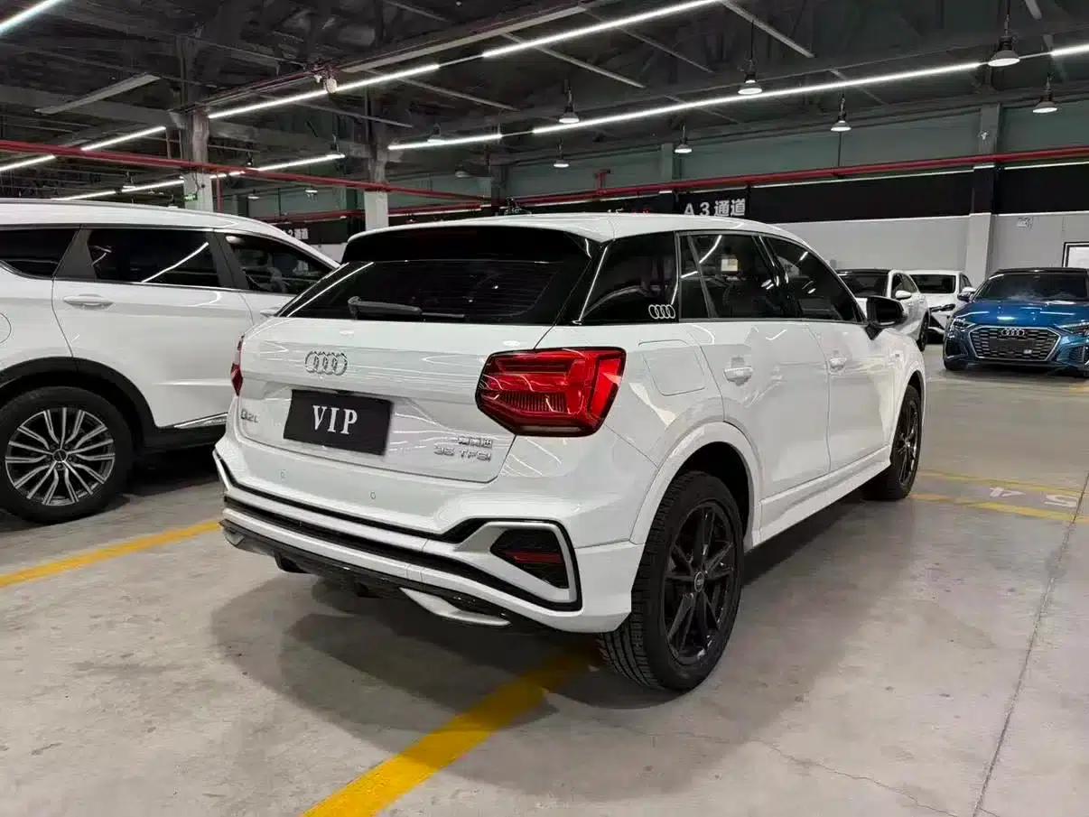 Audi Q2L 2022 35 TFSI Progressive Dynamic Edition — миниатюра 6