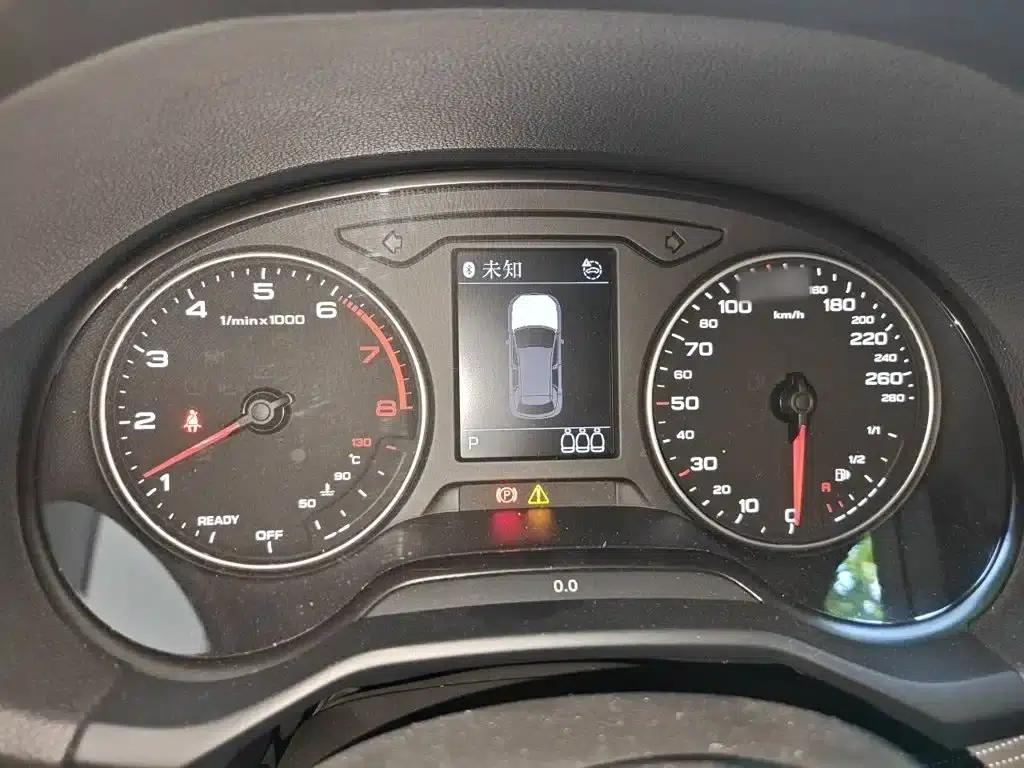 Audi Q2L 2022 35 TFSI Fashion Dynamic Edition — миниатюра 4