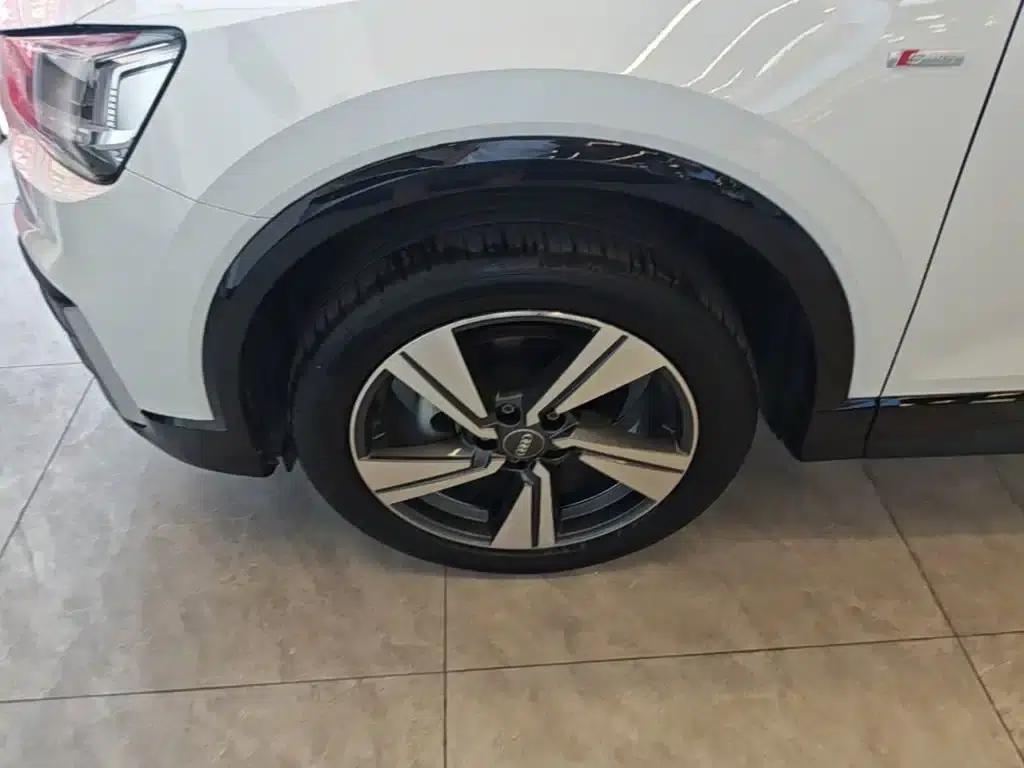 Audi Q2L 2020 35 TFSI Fashion Dynamic Edition — миниатюра 23