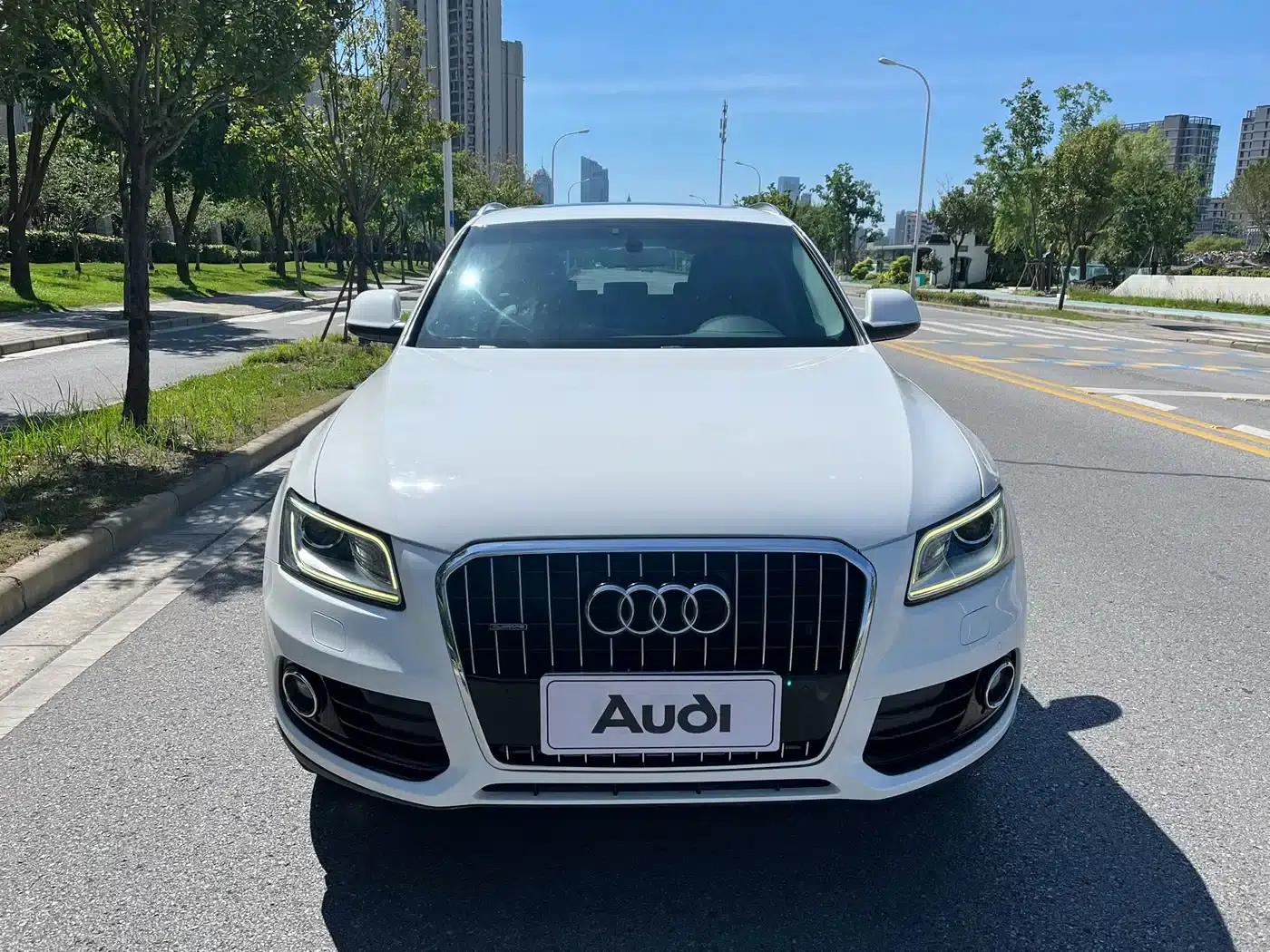 Audi Q5 2013 40 TFSI Technology Edition — миниатюра 2