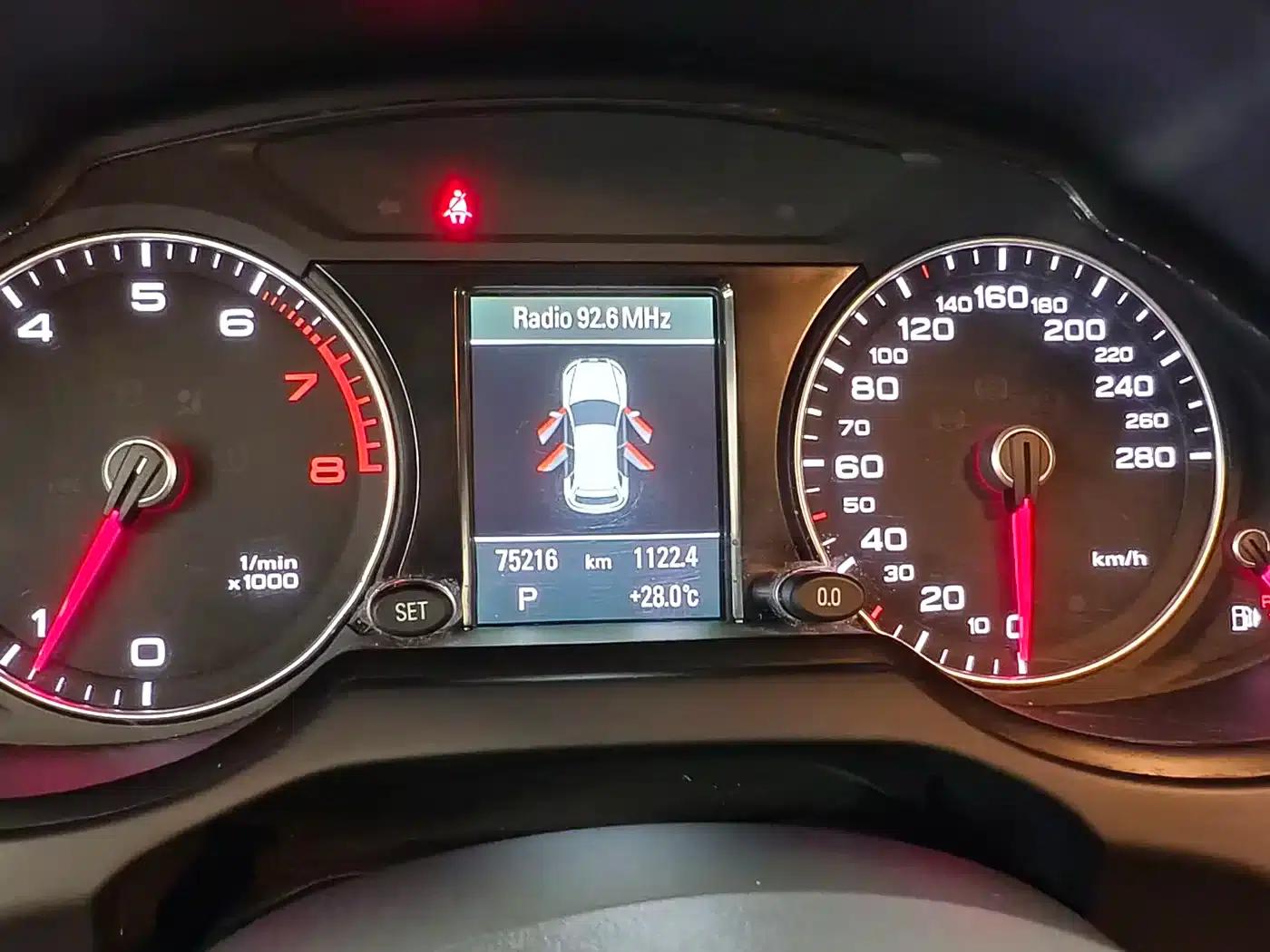 Audi Q5 2018 Classic Edition 40 TFSI Technology — миниатюра 19