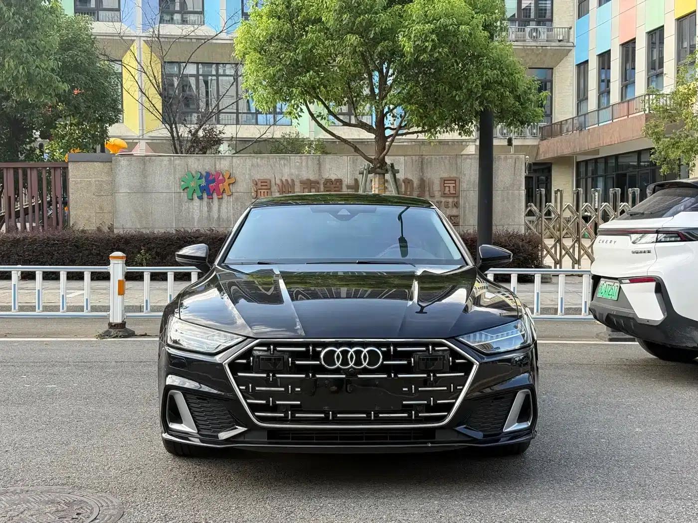 Audi A7L 2024 45TFSI S-line Dream Edition Crystal Package — миниатюра 2
