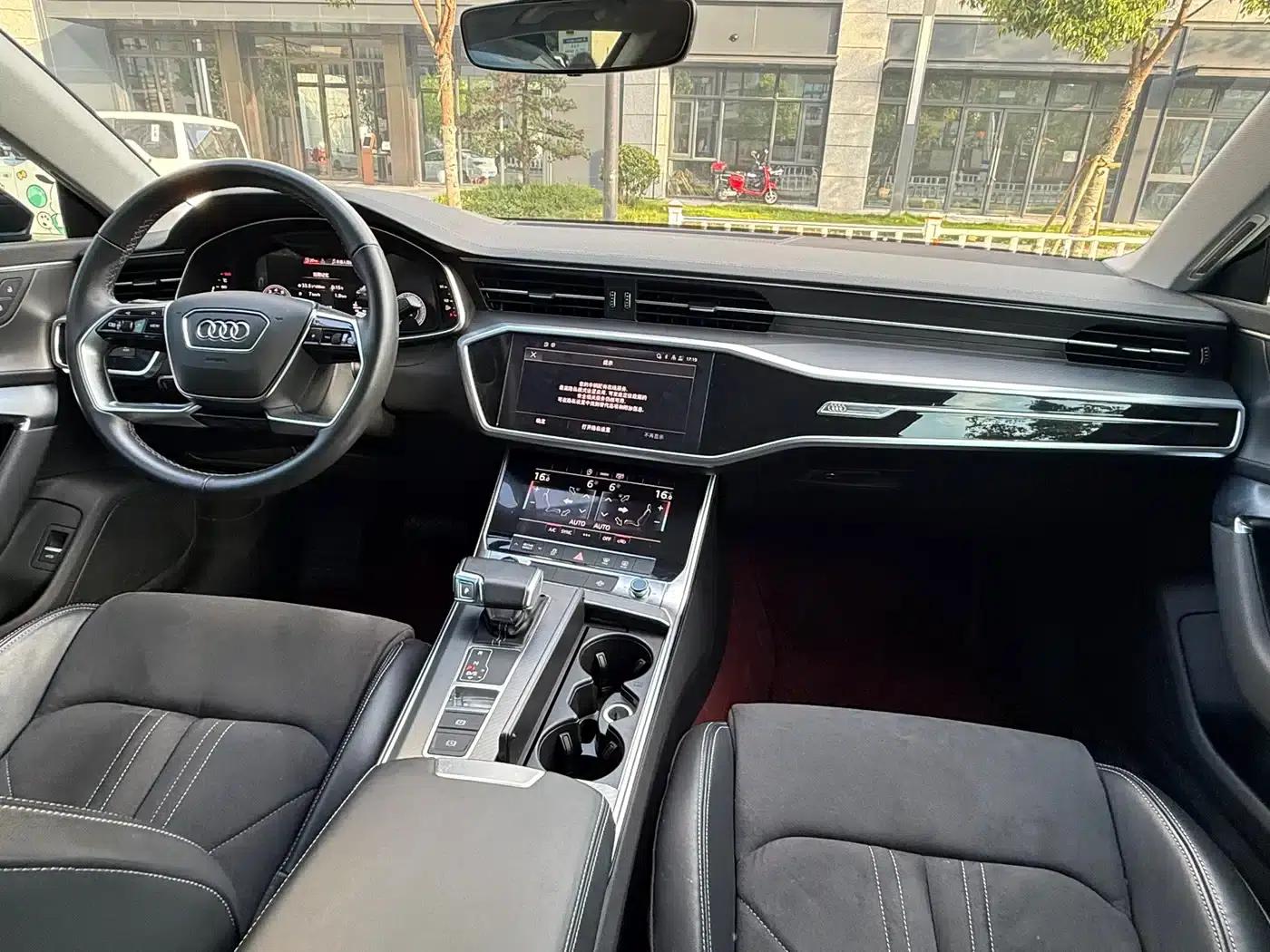 Audi A7L 2024 45TFSI S-line Dream Edition Crystal Package — миниатюра 11