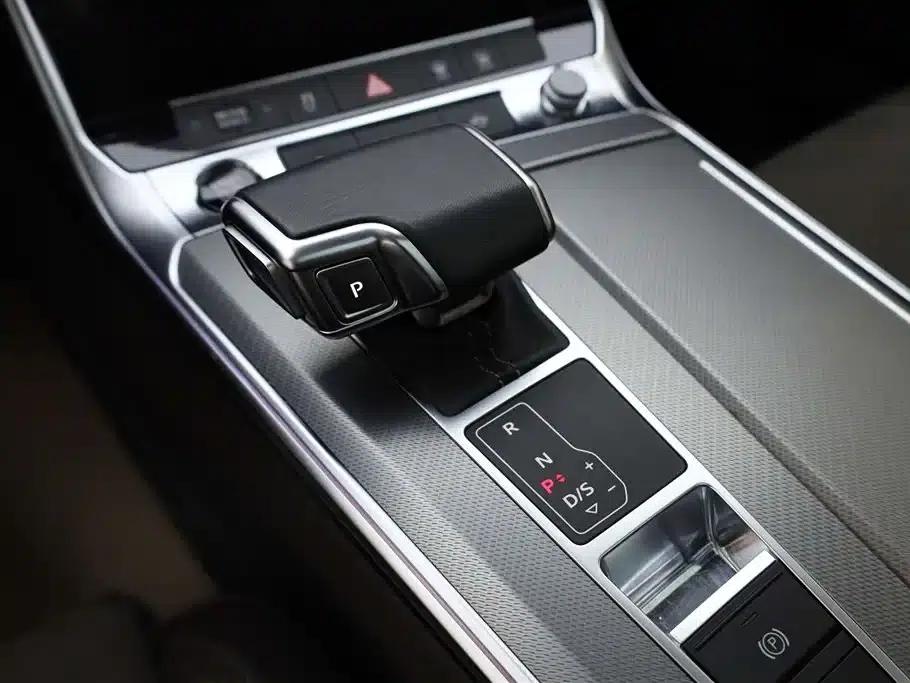 Audi A7L 2024 45TFSI S-line Dream Edition Crystal Package — миниатюра 20