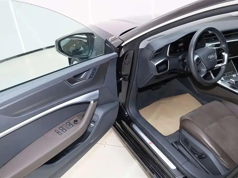 Audi A7L 2024 45TFSI S-line Dream Edition Crystal Package — миниатюра 26