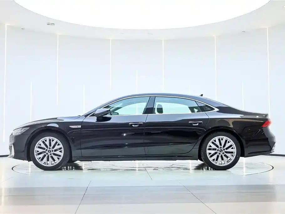 Audi A7L 2024 45TFSI S-line Dream Edition Crystal Package — миниатюра 8
