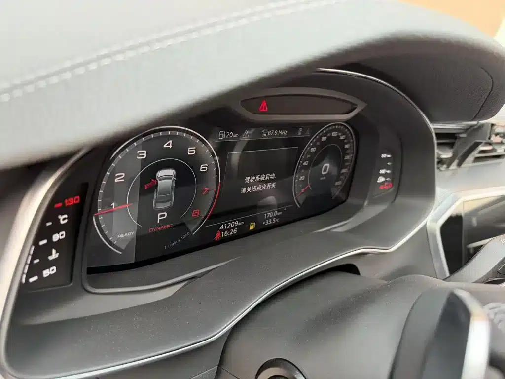 Audi A7L 2022 45 TFSI quattro S-line High-End Crystal Package — миниатюра 4