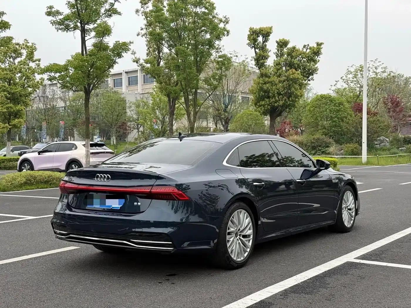Audi A7L 2022 45 TFSI S-line Dream Edition Crystal Package — миниатюра 4