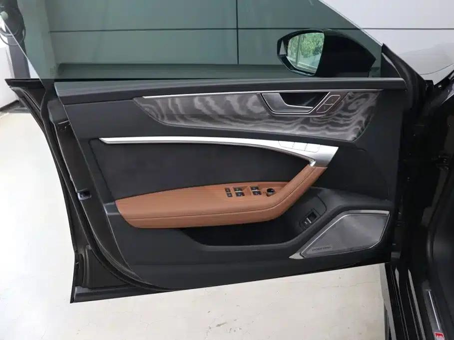 Audi A7L 2024 55 TFSI quattro Flagship — миниатюра 10