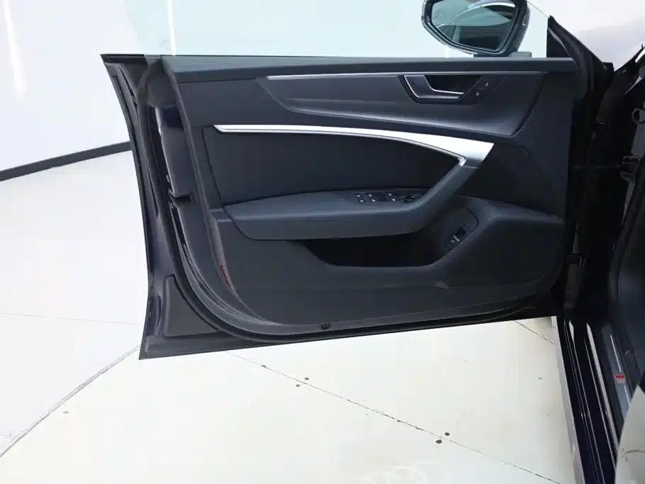 Audi A7L 2024 45TFSI S-line Dream Edition Crystal Package — миниатюра 16