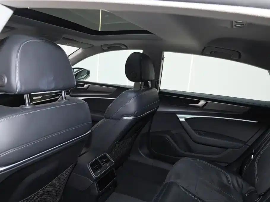 Audi A7L 2024 45TFSI S-line Dream Edition Crystal Package — миниатюра 19