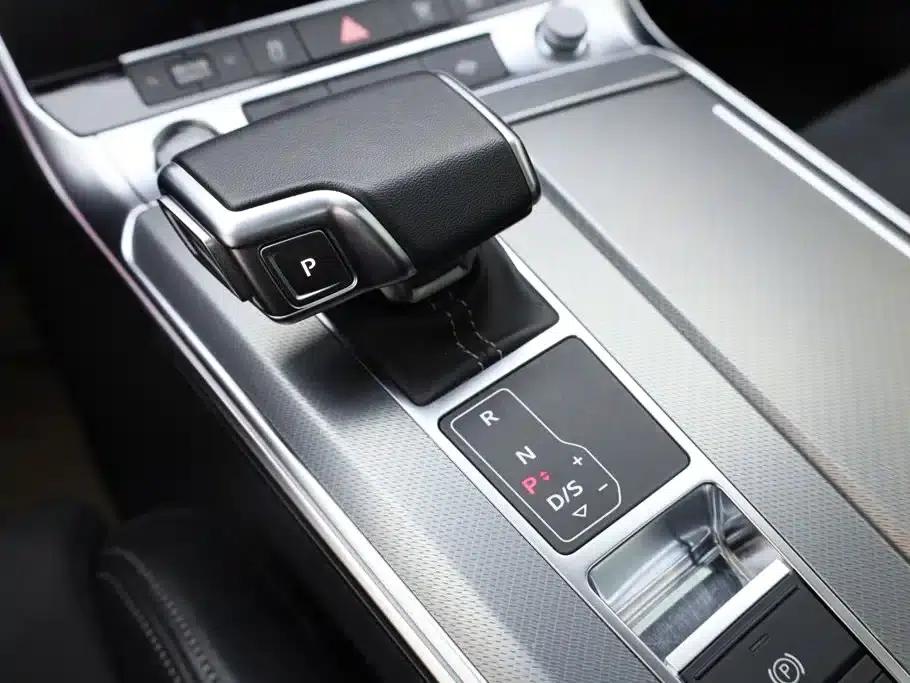 Audi A7L 2024 45TFSI S-line Dream Edition Crystal Package — миниатюра 20