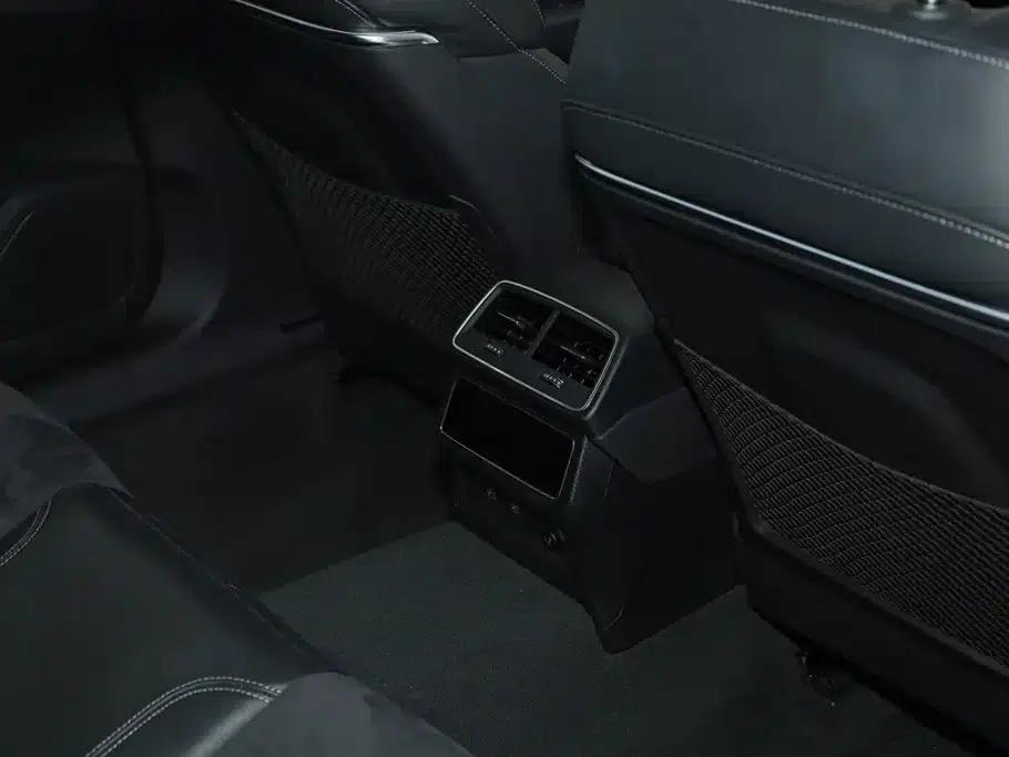 Audi A7L 2024 45TFSI S-line Dream Edition Crystal Package — миниатюра 23