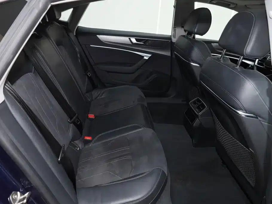 Audi A7L 2024 45TFSI S-line Dream Edition Crystal Package — миниатюра 24