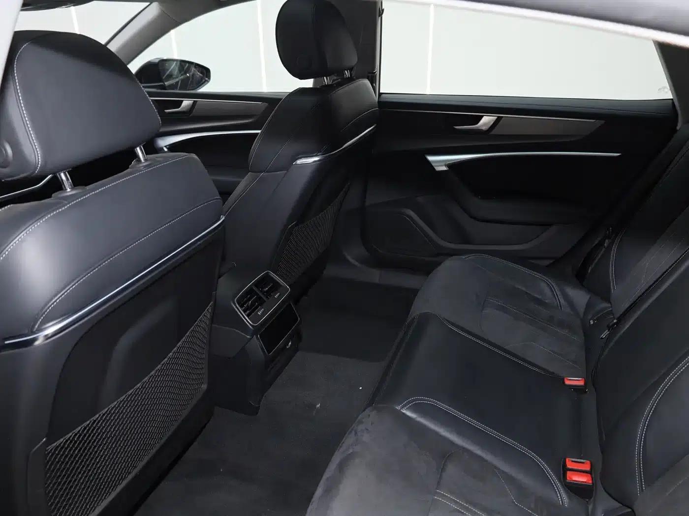 Audi A7L 2024 45TFSI S-line Dream Edition Crystal Package — миниатюра 12