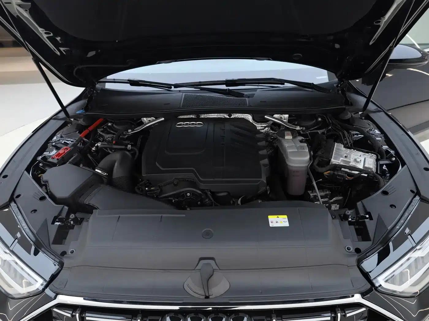 Audi A7L 2024 45TFSI S-line Dream Edition Crystal Package — миниатюра 15