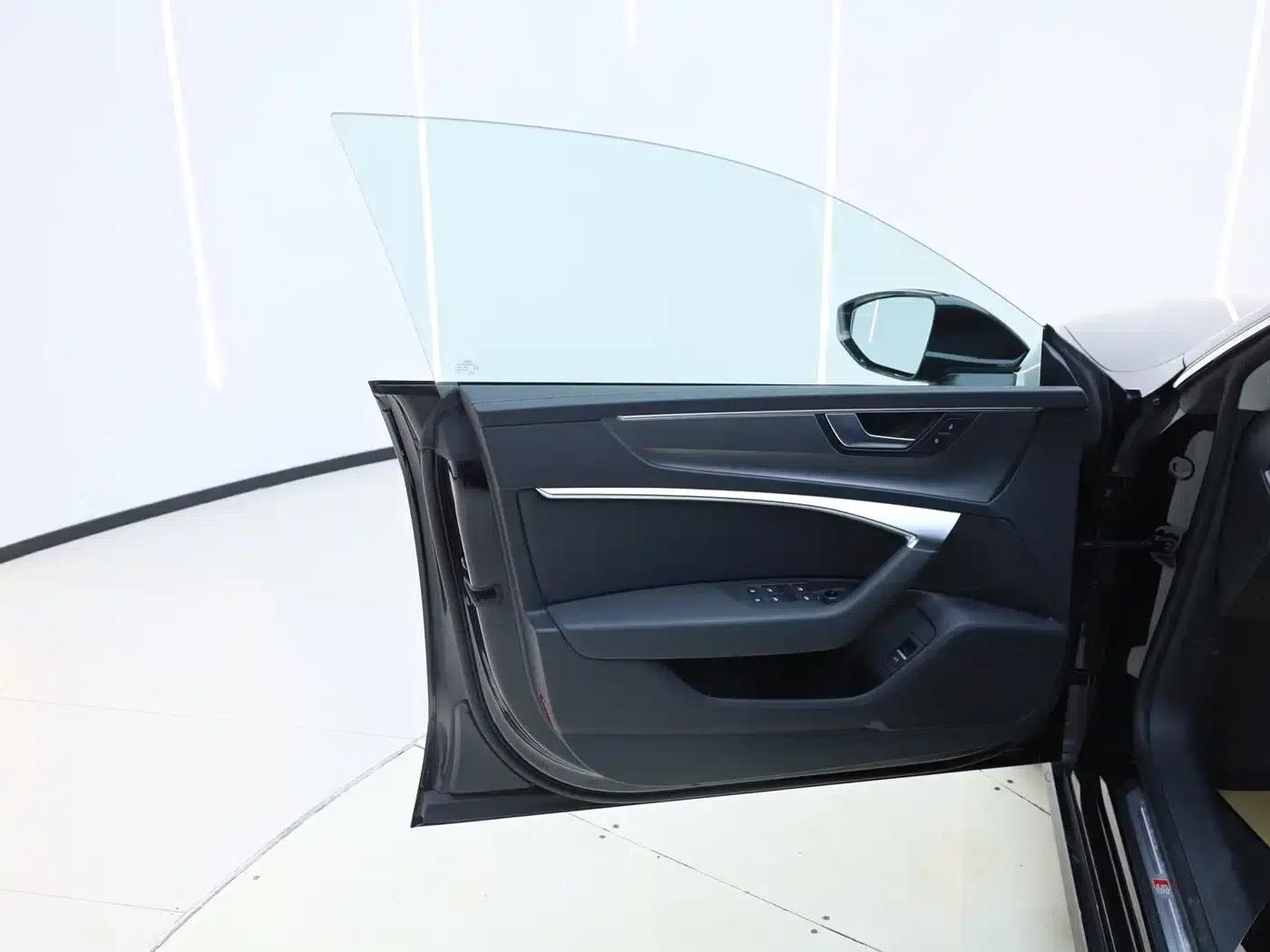 Audi A7L 2024 45TFSI S-line Dream Edition Crystal Package — миниатюра 16