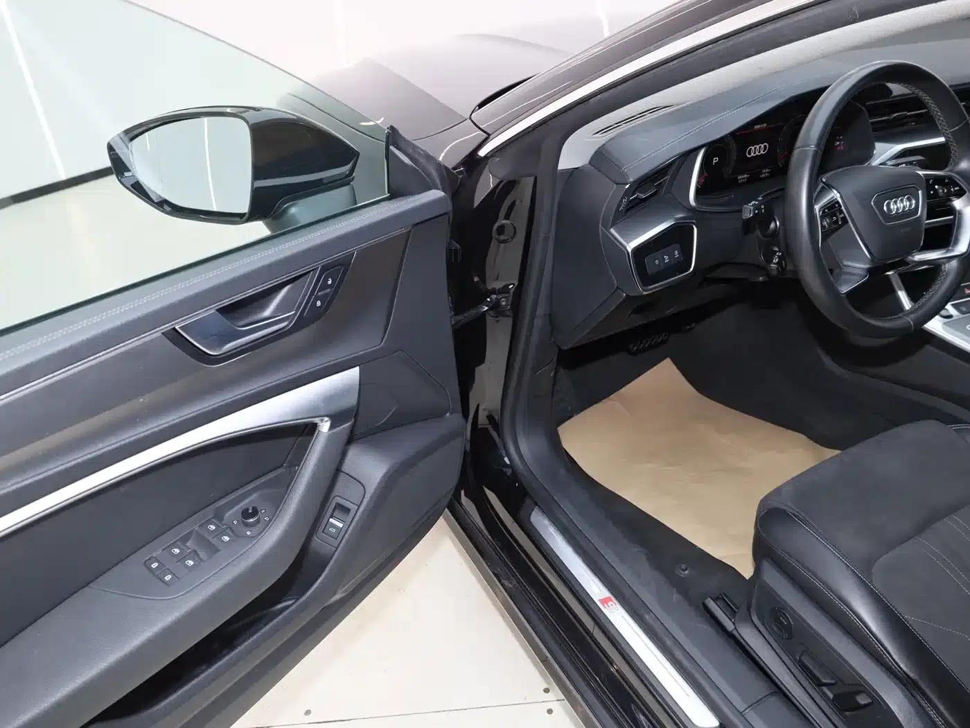 Audi A7L 2024 45TFSI S-line Dream Edition Crystal Package — миниатюра 28