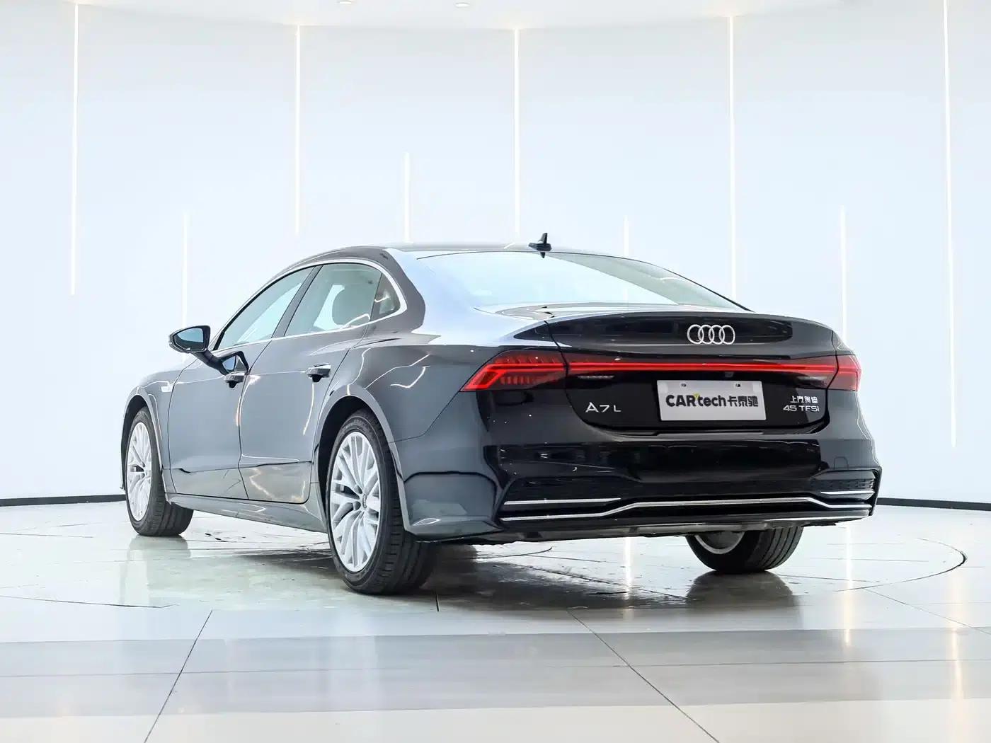 Audi A7L 2024 45TFSI S-line Dream Edition Crystal Package — миниатюра 4