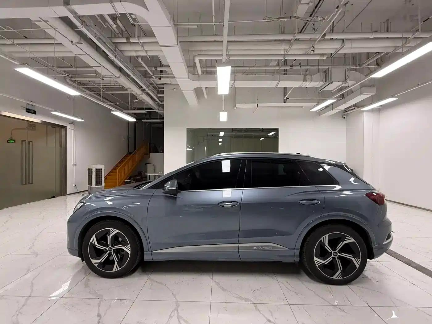 Audi Q4 e-tron 2024 Model 40 e-tron Trailblazer — миниатюра 3