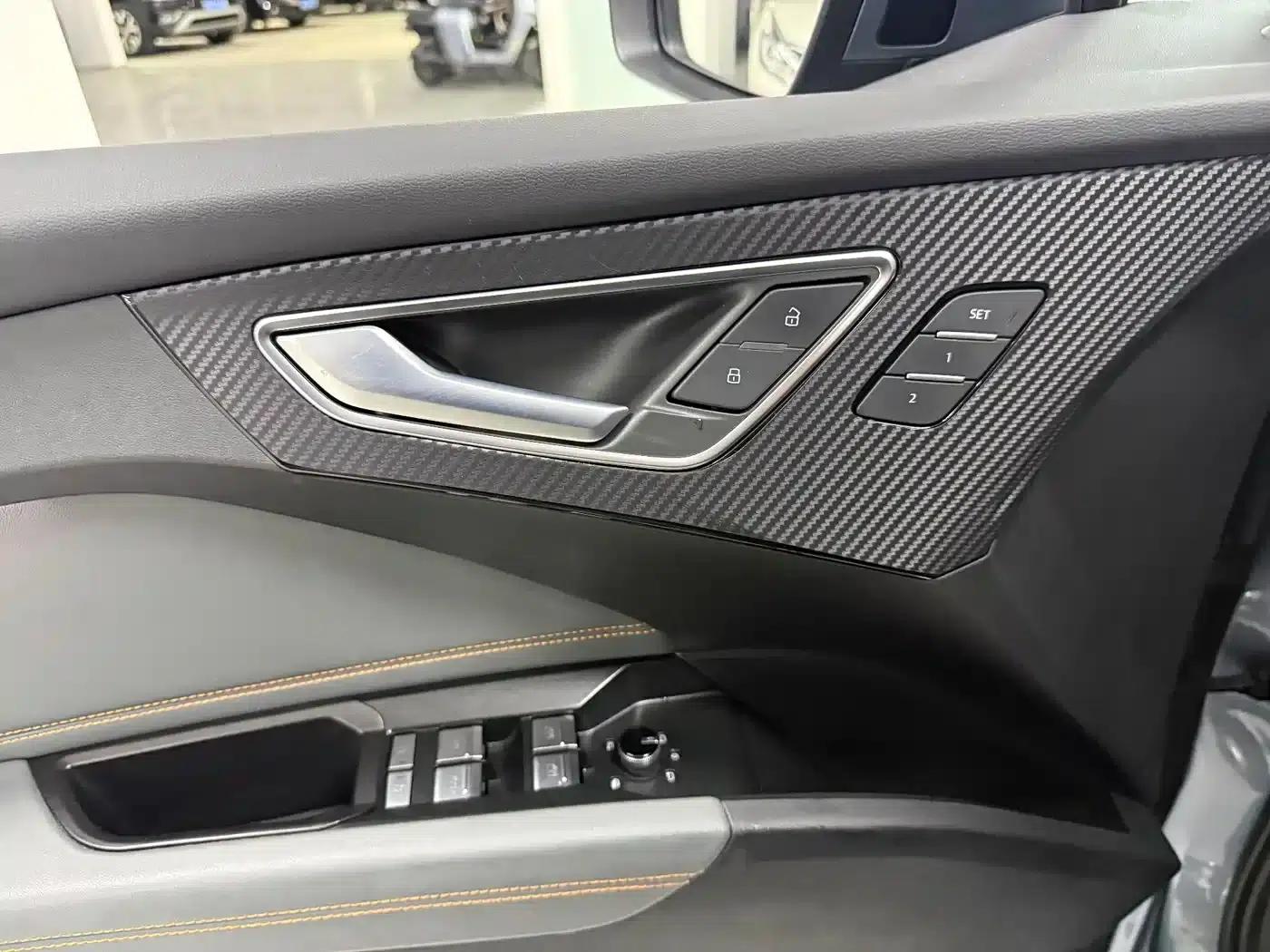 Audi Q4 e-tron 2024 Model 40 e-tron Trailblazer — миниатюра 8