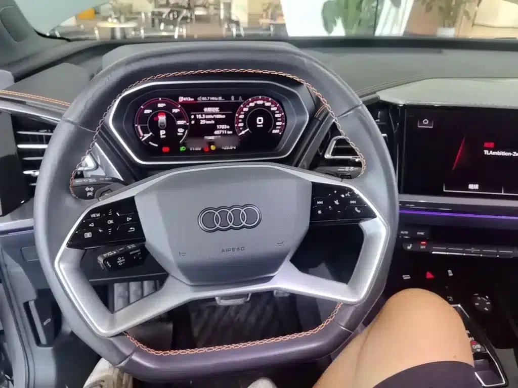Audi Q4 e-tron 2022 Model 40 e-tron Trailblazer — миниатюра 11