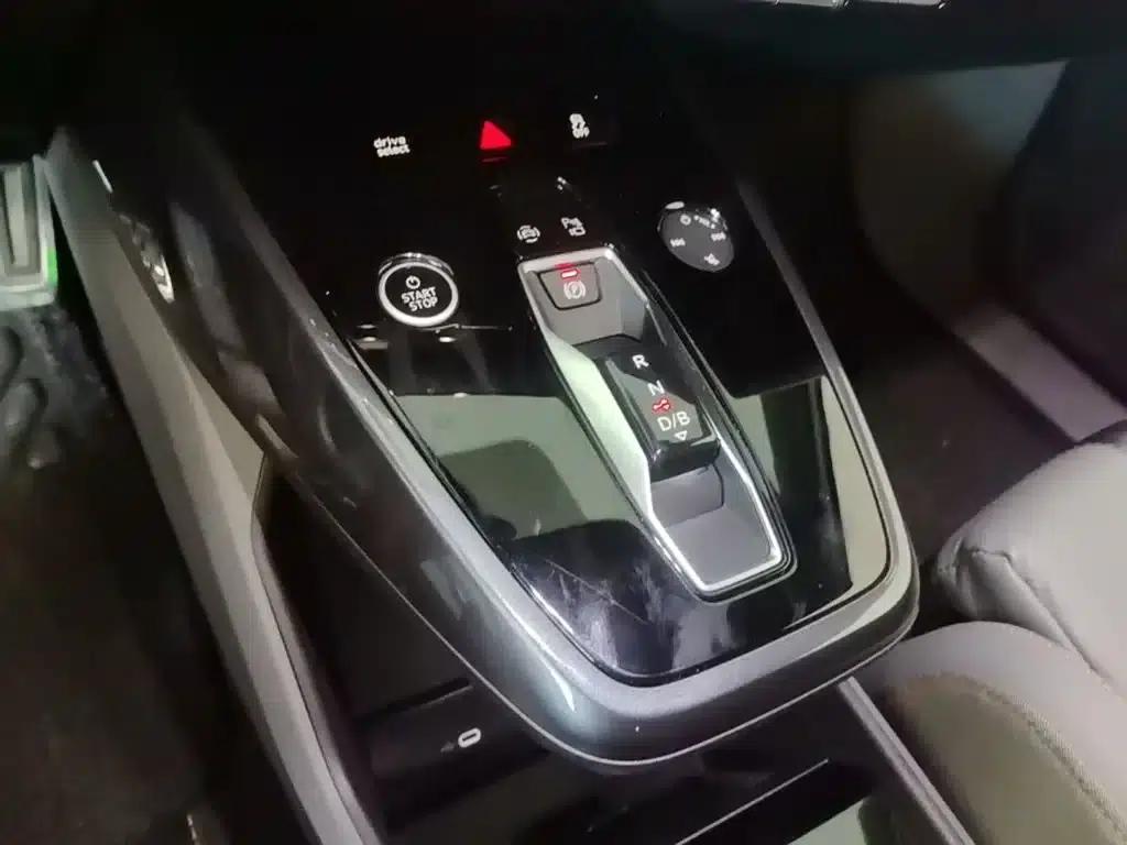 Audi Q4 e-tron 2022 Model 40 e-tron Trailblazer — миниатюра 14