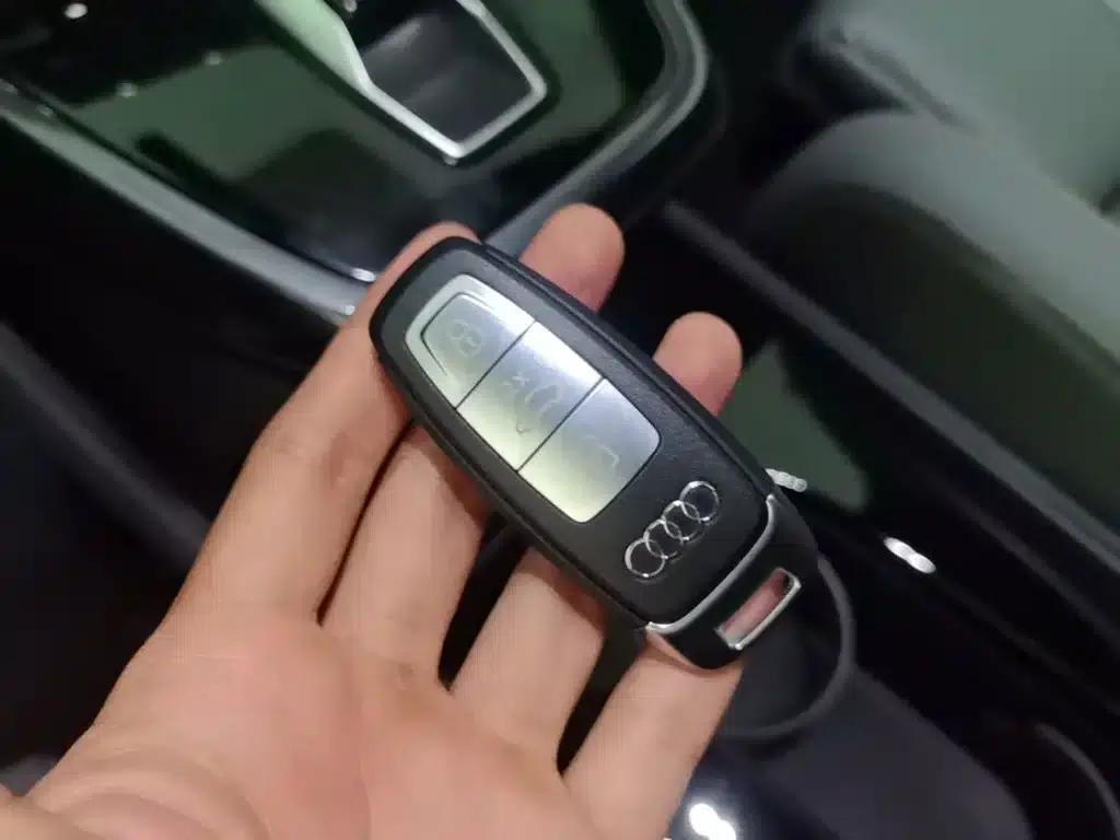 Audi Q4 e-tron 2022 Model 40 e-tron Trailblazer — миниатюра 9