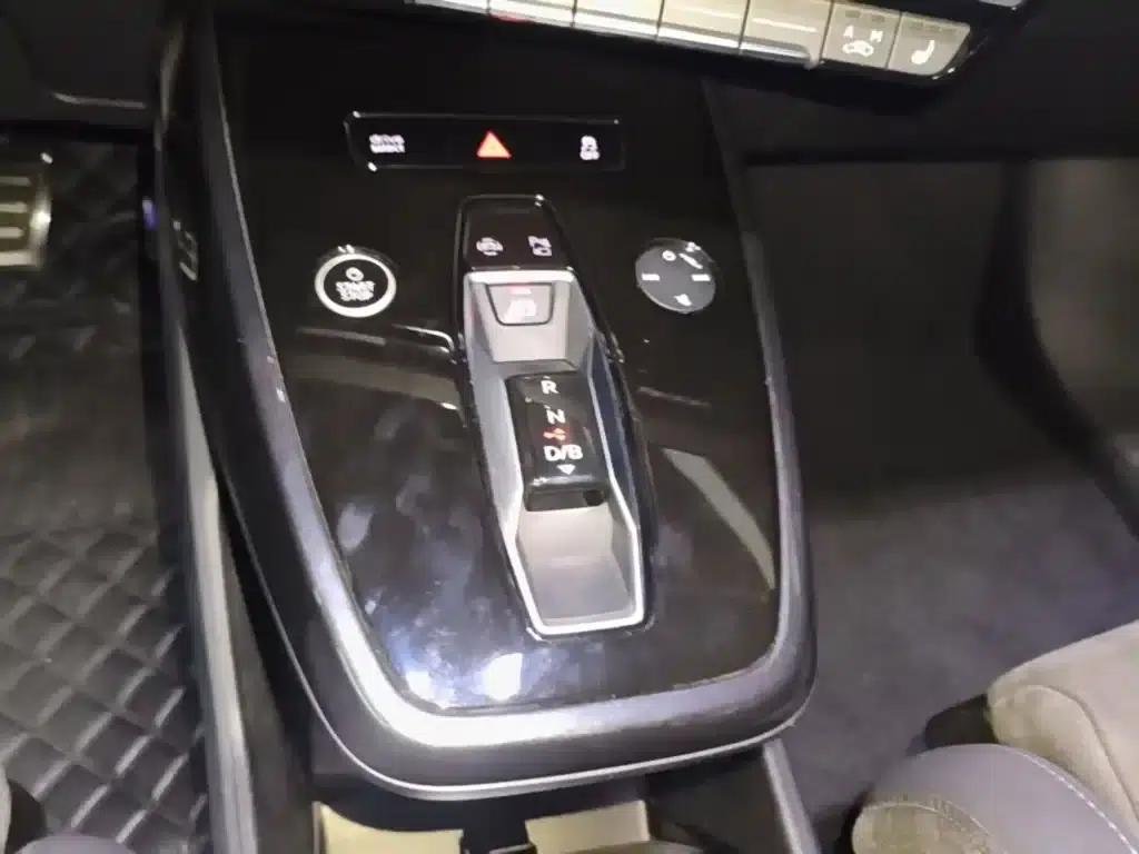 Audi Q4 e-tron 2023 Model 40 e-tron Trailblazer — миниатюра 14