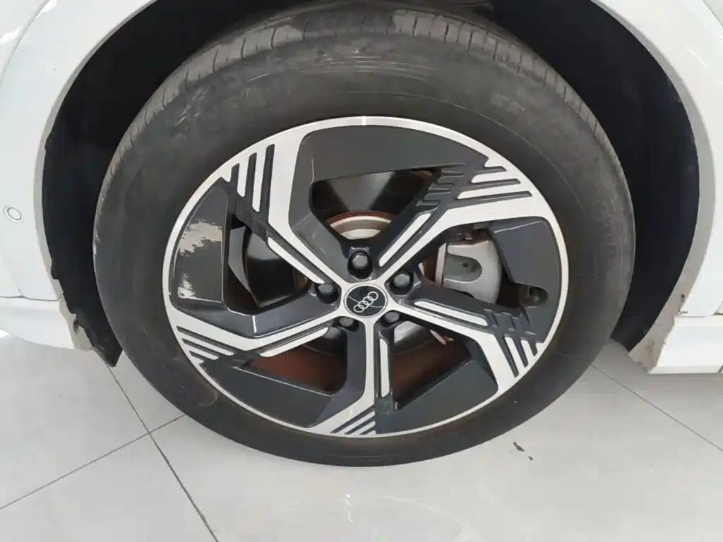 Audi Q4 e-tron 2023 Model 40 e-tron Trailblazer — миниатюра 23