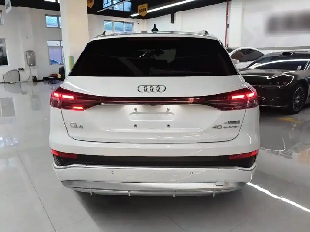 Audi Q4 e-tron 2023 Model 40 e-tron Trailblazer — миниатюра 6