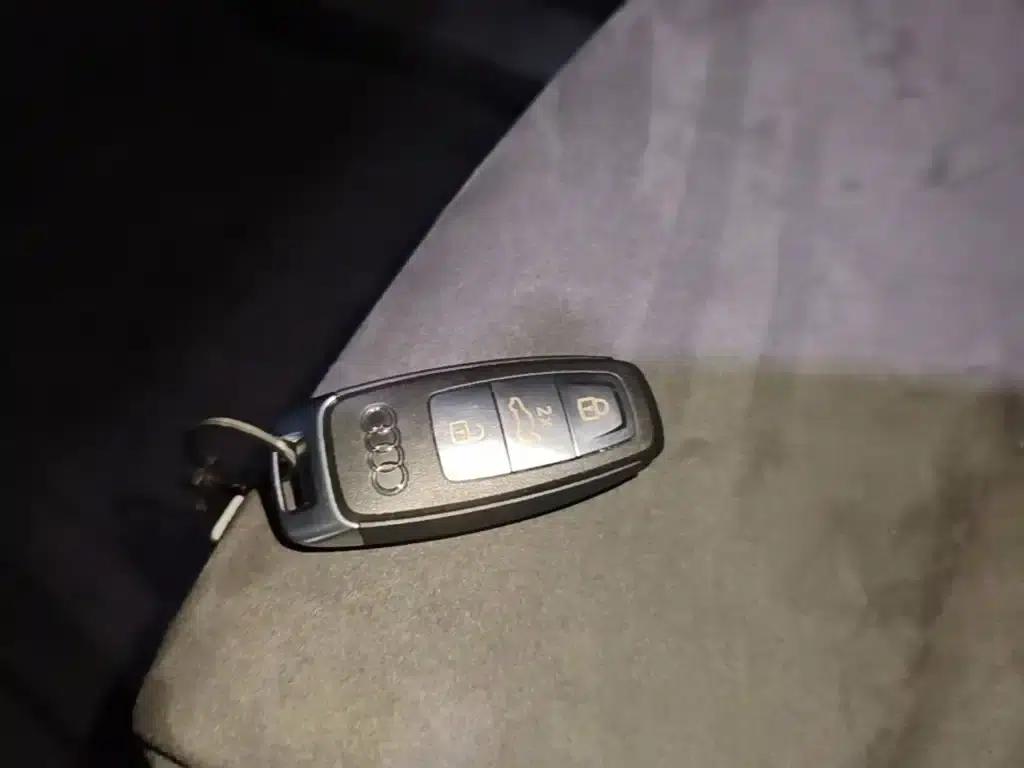 Audi Q4 e-tron 2023 Model 40 e-tron Trailblazer — миниатюра 9