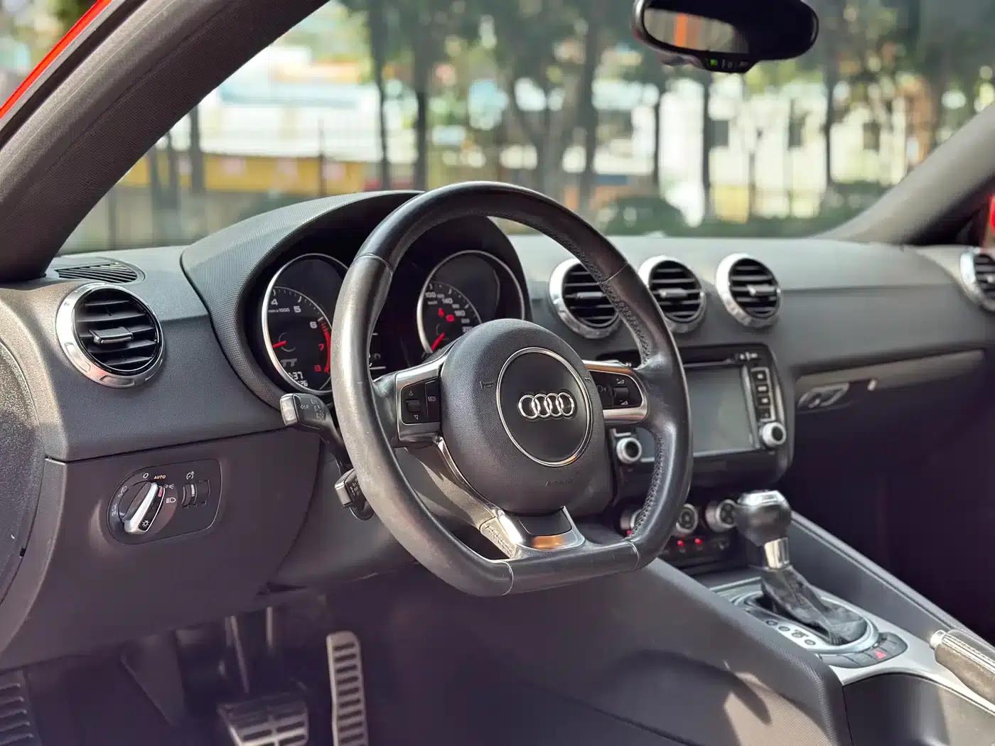 Audi TT 2014 TT Coupe 45 TFSI Comfortline — миниатюра 7