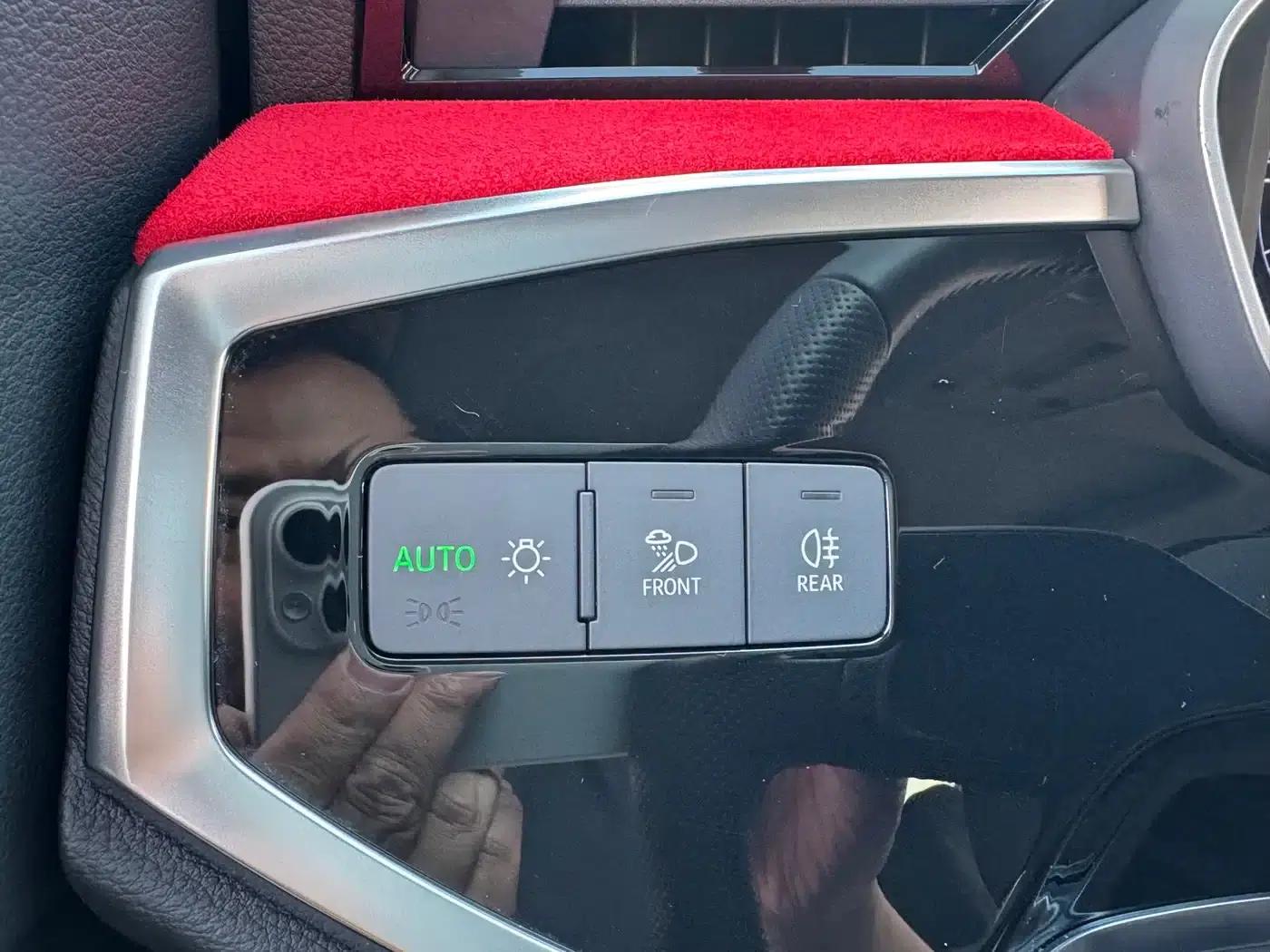 Audi Q3 Sportback 2022 40 TFSI Fashion Edition — миниатюра 33