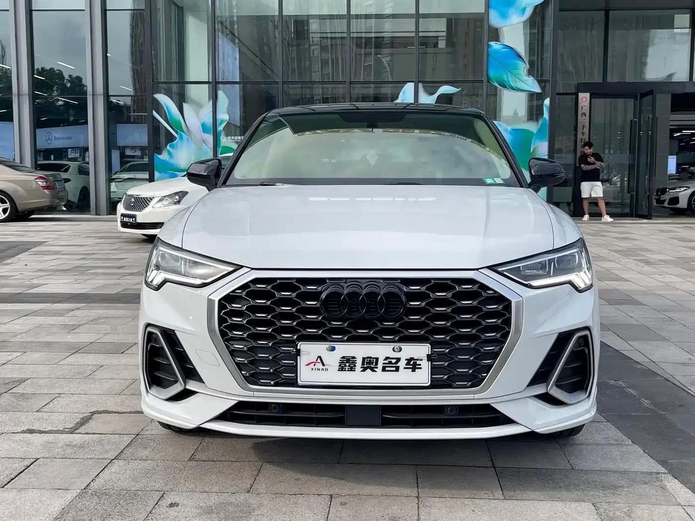 Audi Q3 Sportback 2020 40 TFSI Fashion Edition — миниатюра 2