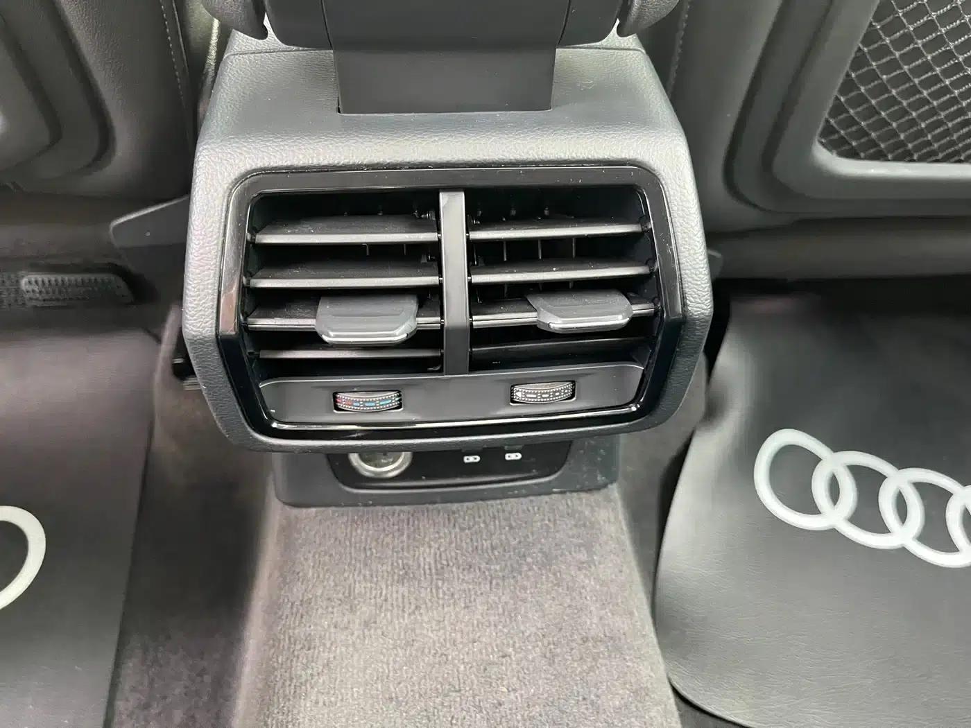 Audi Q3 Sportback 2020 40 TFSI Fashion Edition — миниатюра 18