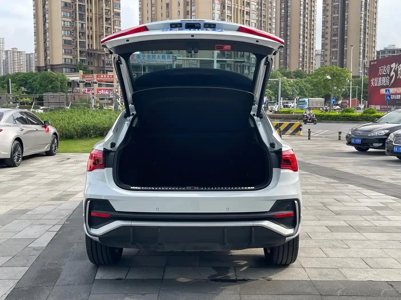 Audi Q3 Sportback 2020 40 TFSI Fashion Edition — миниатюра 25