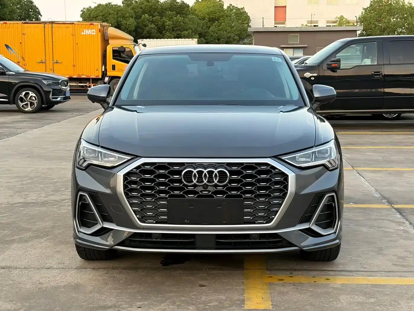 Audi Q3 Sportback 2020 35 TFSI Progressive — миниатюра 1