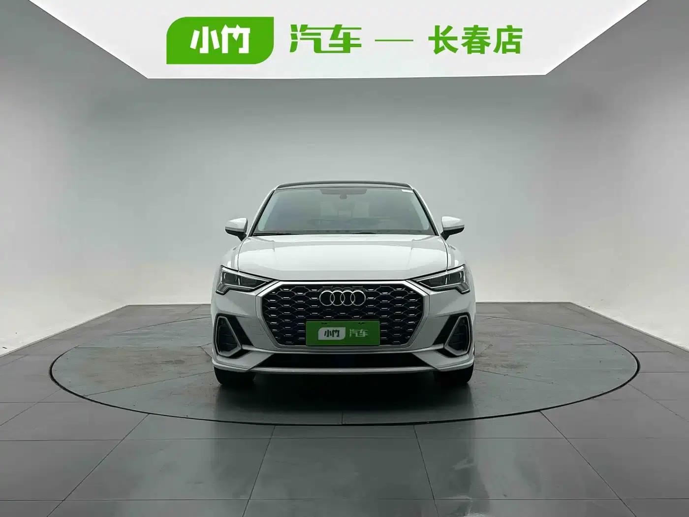 Audi Q3 Sportback 2022 35 TFSI Progressive — миниатюра 2