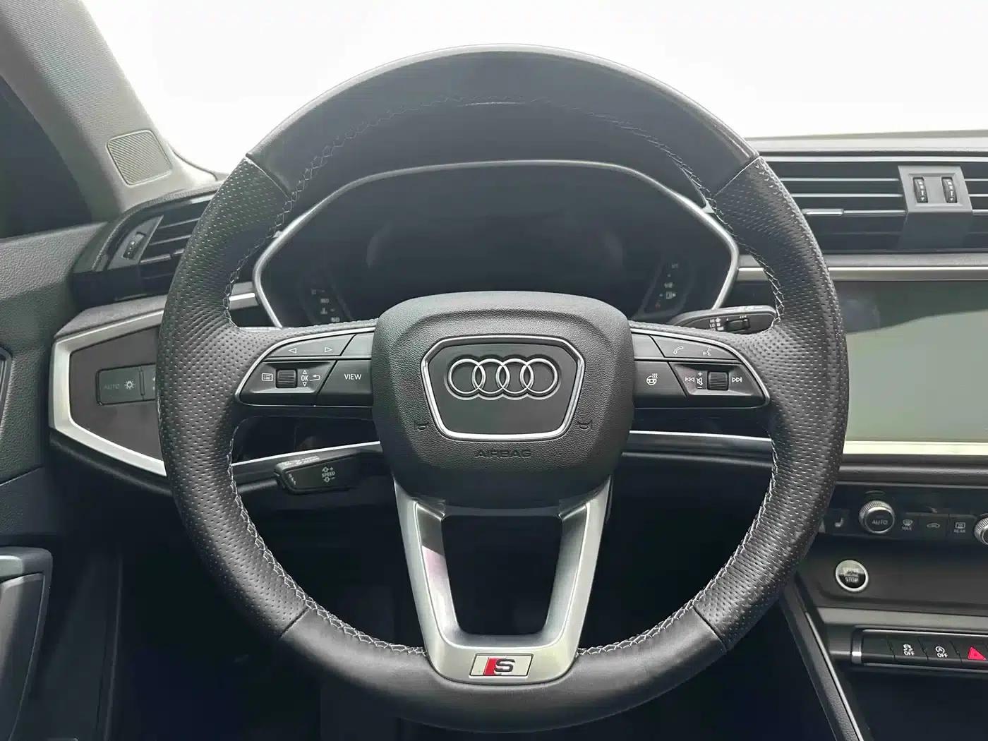Audi Q3 Sportback 2022 35 TFSI Progressive — миниатюра 17