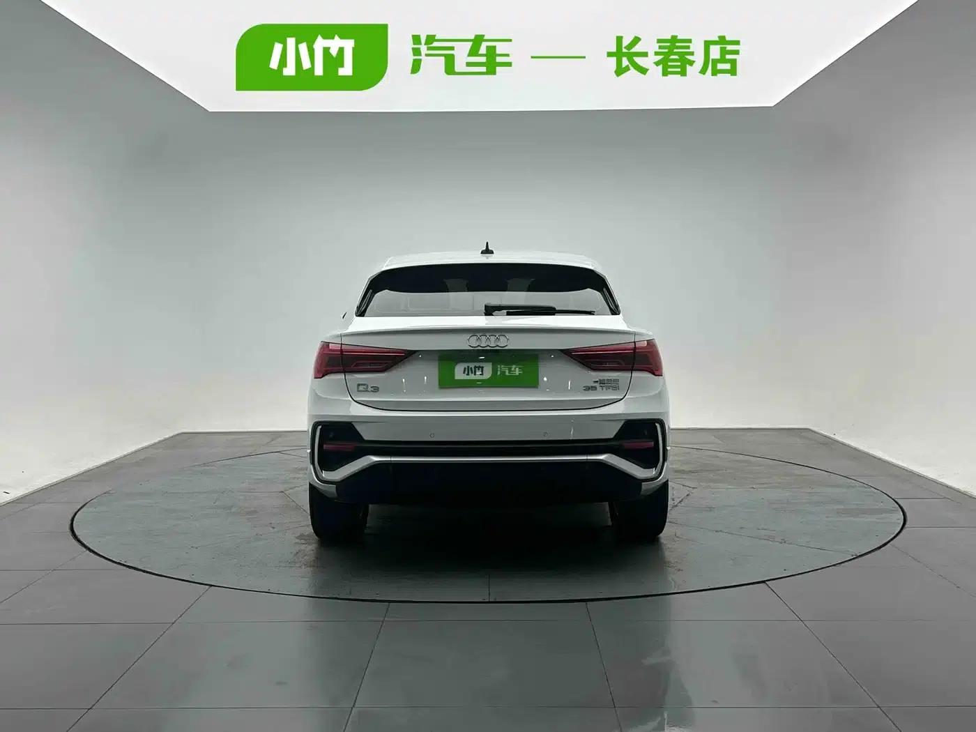 Audi Q3 Sportback 2022 35 TFSI Progressive — миниатюра 4