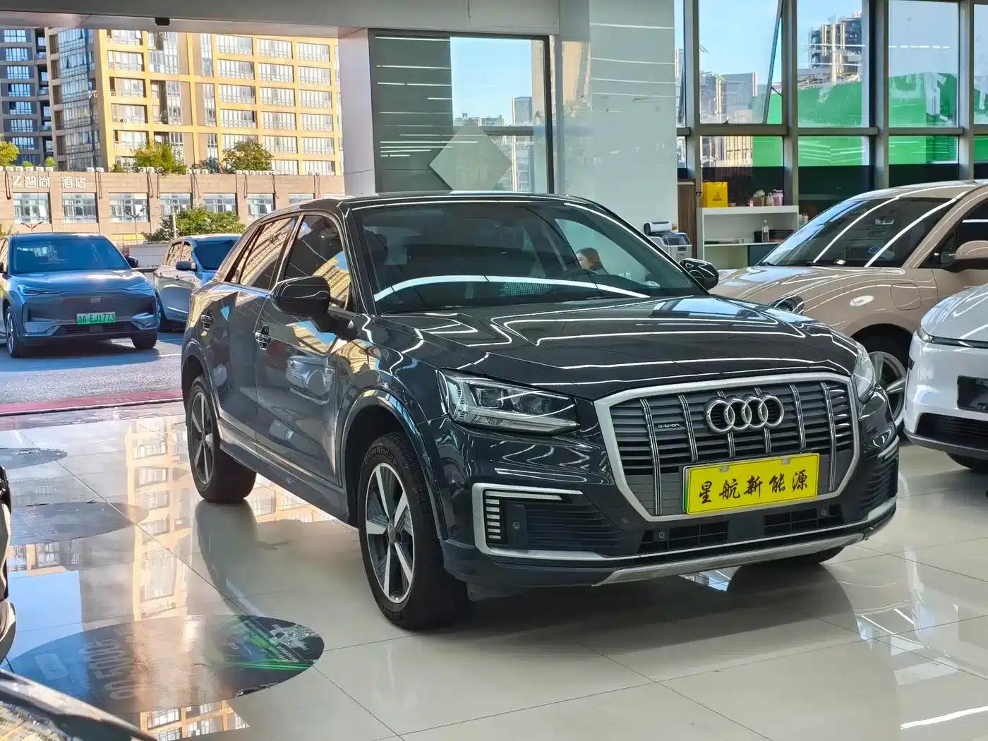 Audi Q2L e-tron 2019 Q2L e-tron Pure Electric Smart Edition — миниатюра 2
