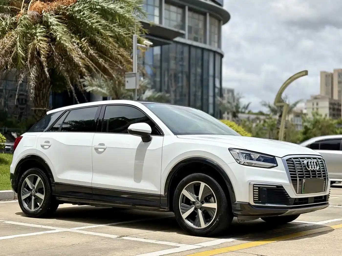 Audi Q2L e-tron 2019 Q2L e-tron Pure Electric Smart Edition — миниатюра 3