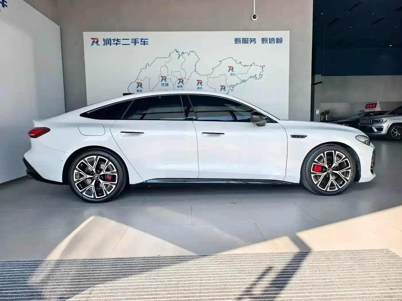 Audi A5L Sportback 2026 TFSI 150kW Intelligent Quattro Model — миниатюра 3