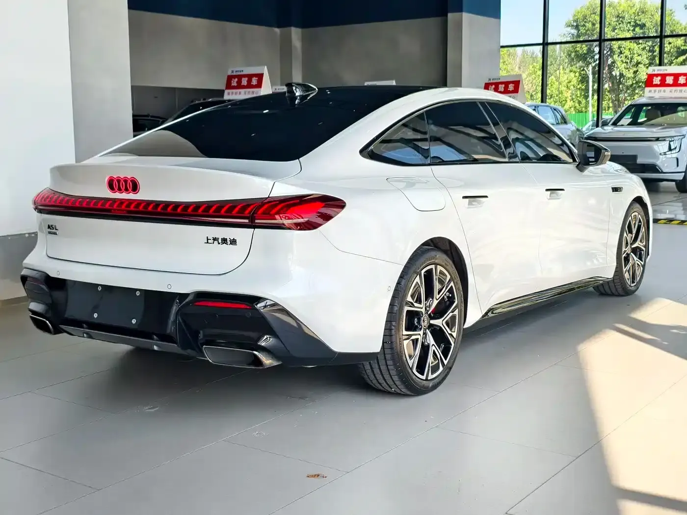 Audi A5L Sportback 2026 TFSI 150kW Intelligent Quattro Model — миниатюра 5