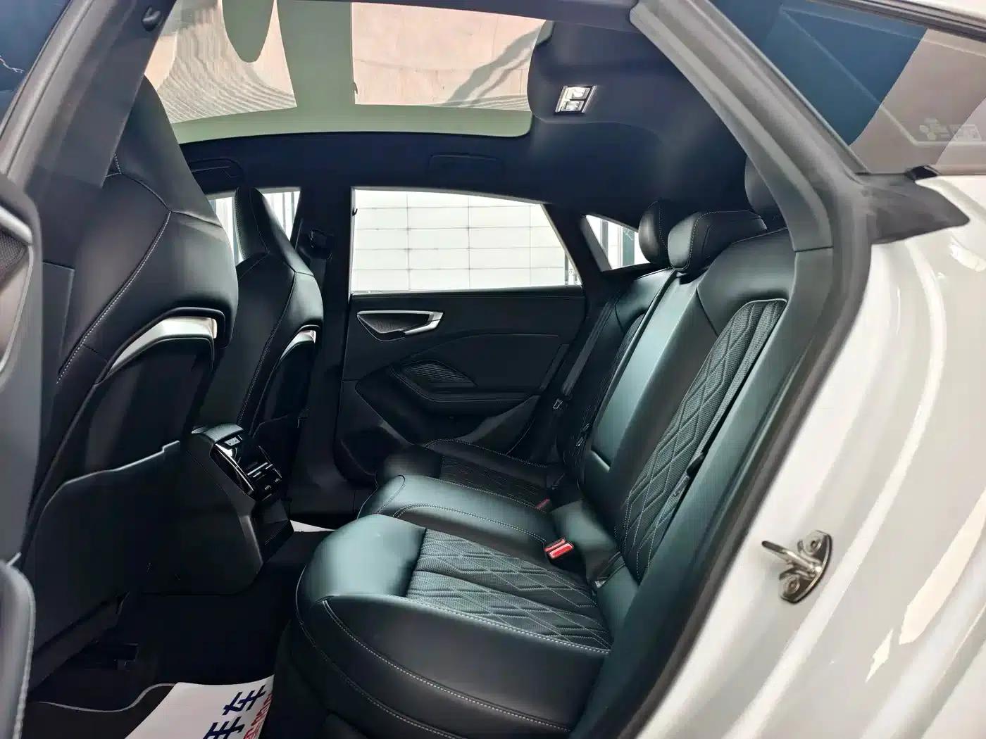 Audi A5L Sportback 2026 TFSI 150kW Intelligent Quattro Model — миниатюра 7