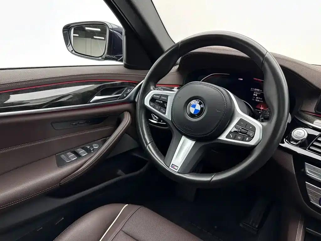 2022 BMW 5 Series Facelift 525Li M Sport Package — миниатюра 9