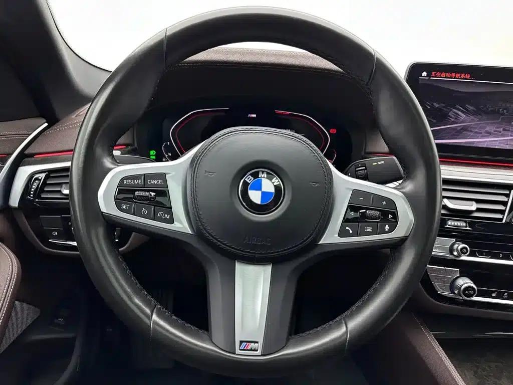 2022 BMW 5 Series Facelift 525Li M Sport Package — миниатюра 10
